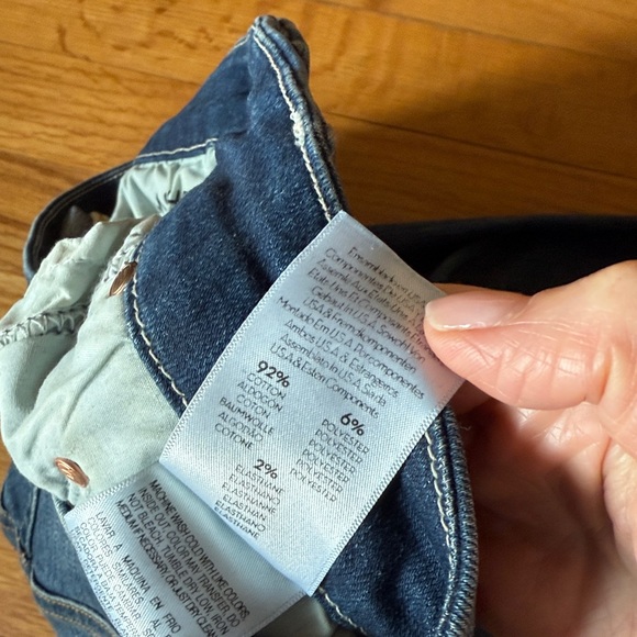 MOTHER HIGH WAISTED LOOKER ANKLE FRAY - Picture 5 of 7